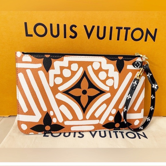 Authentic Louis Vuitton Limited Edition Caramel & Black Pochette Clutch Bag - Picture 10 of 12